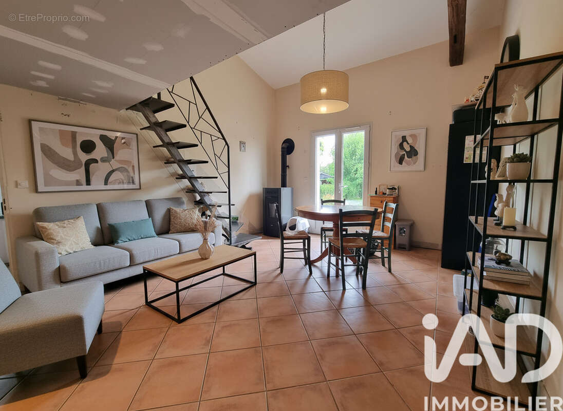 Photo 2 - Maison à SAINT-GAUDENT