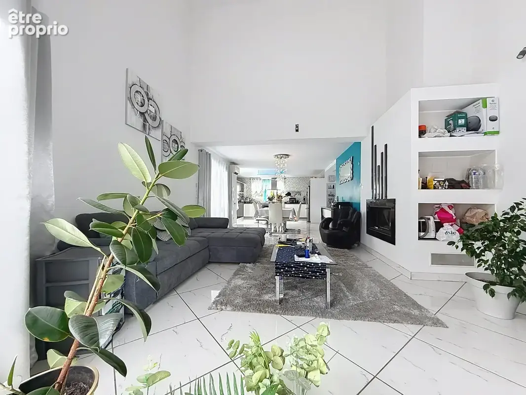 Maison familiale avec piscine et garage à Mées - photo 7