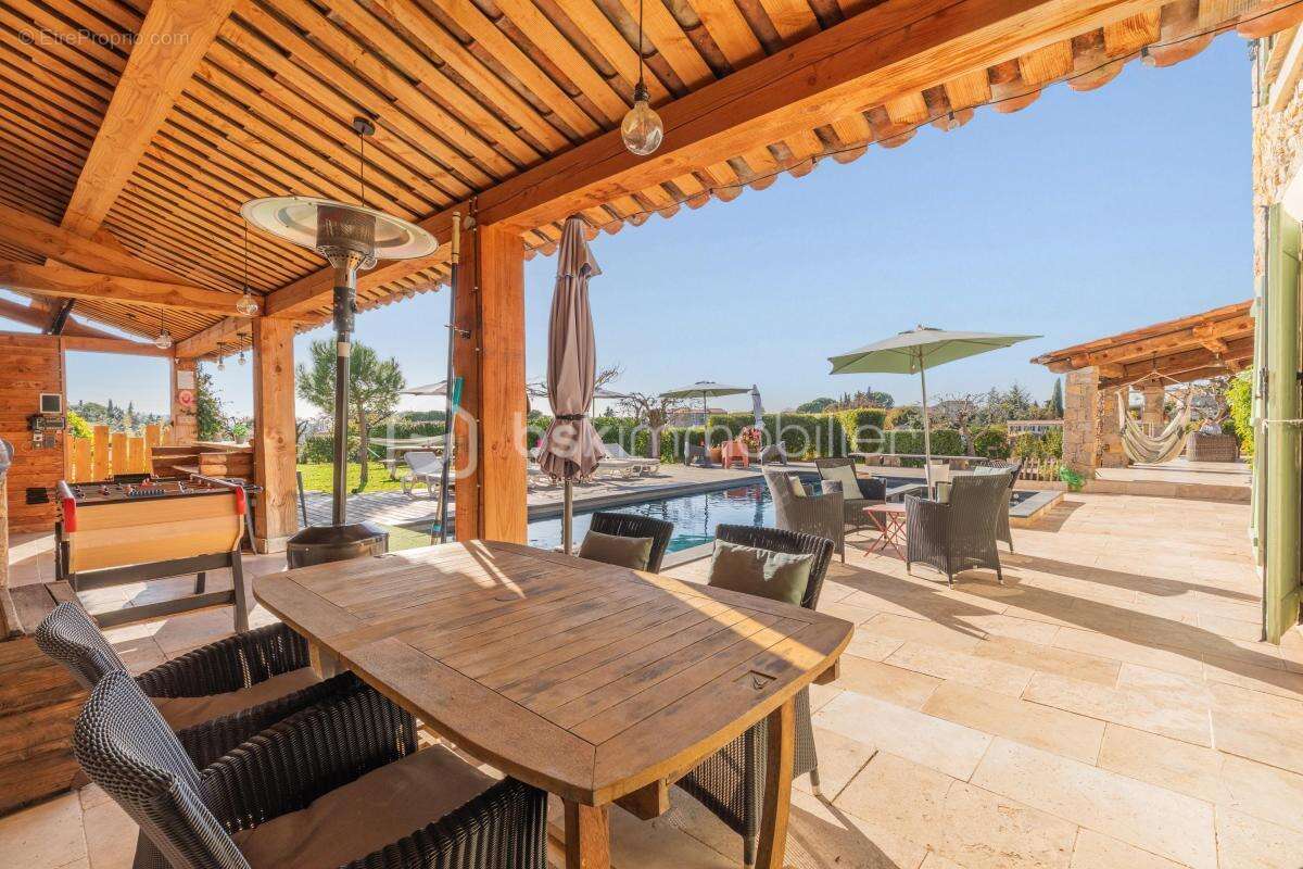 Maison à MONTAUROUX