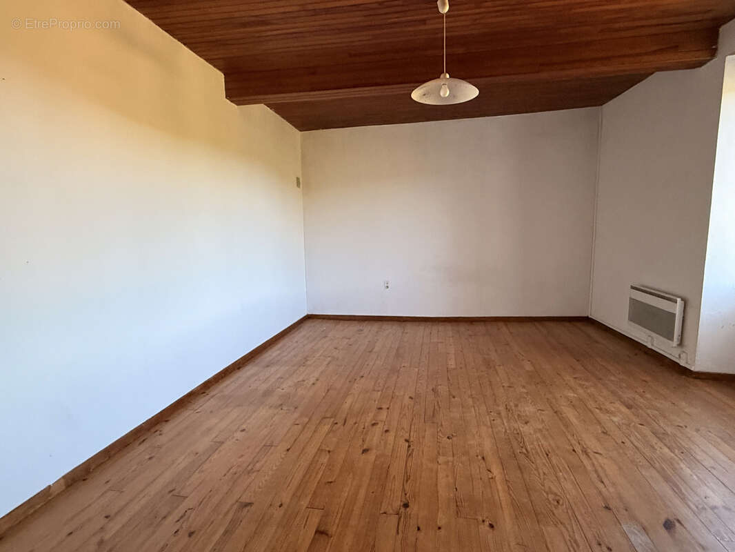 Maison à HAUTEFAGE-LA-TOUR