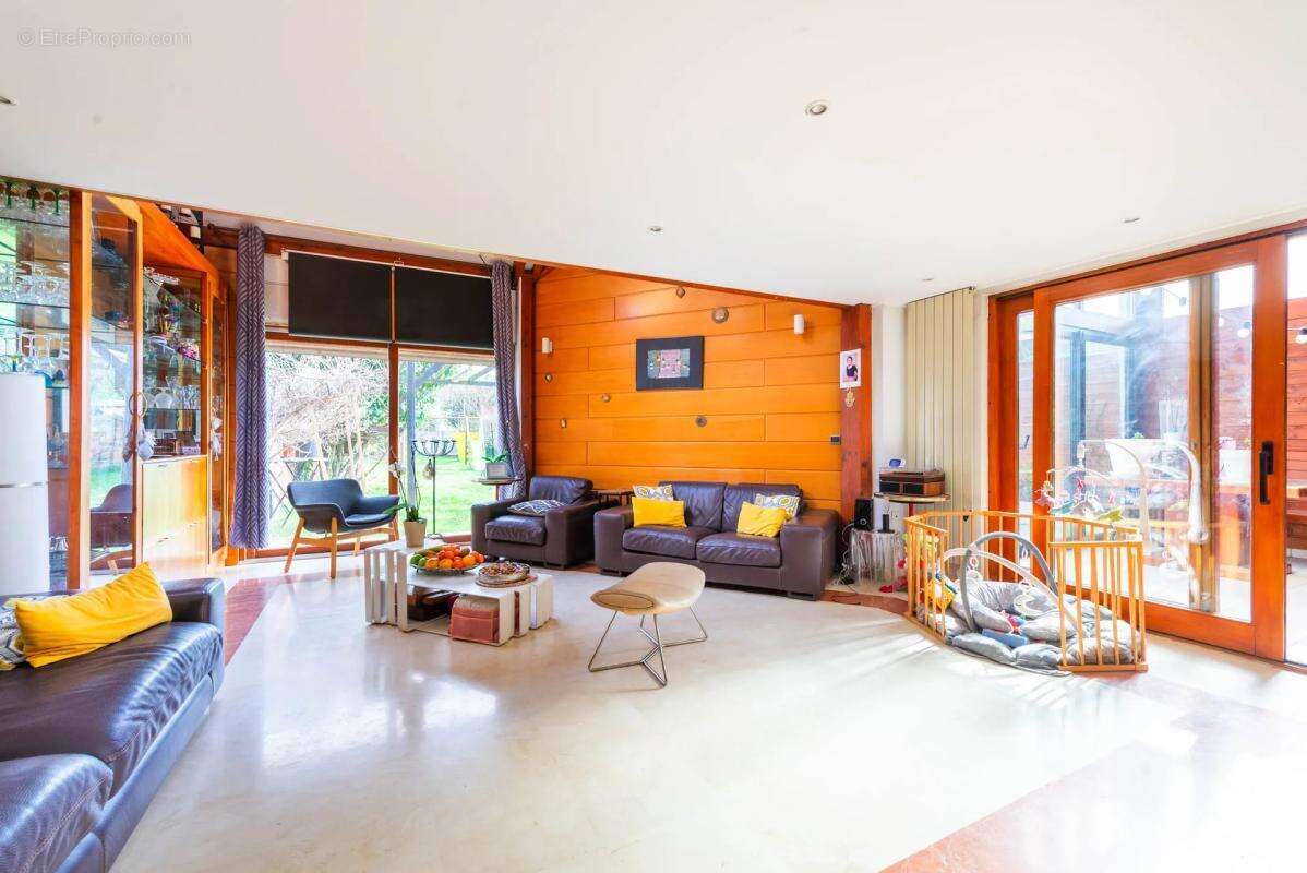 Maison à LIVRY-GARGAN