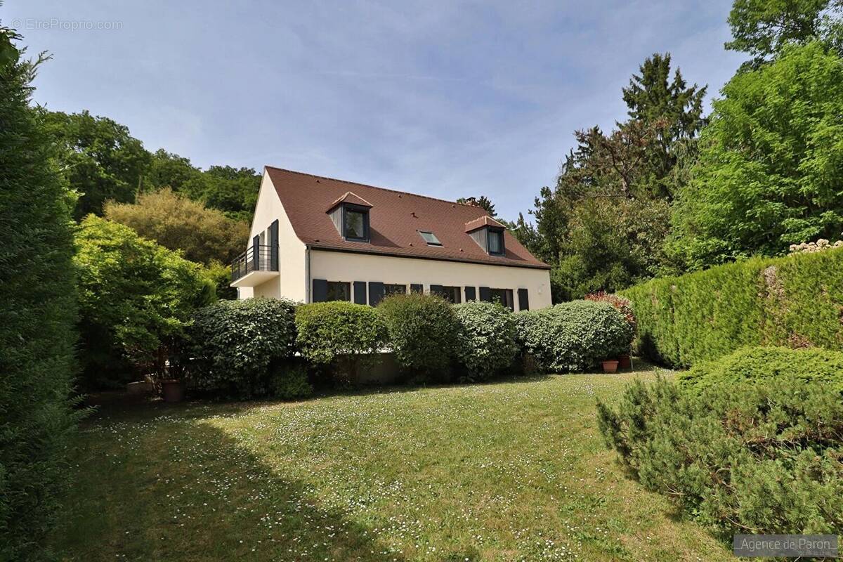 Maison à VERRIERES-LE-BUISSON