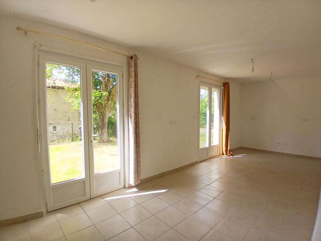 Maison à ROUMAZIERES-LOUBERT