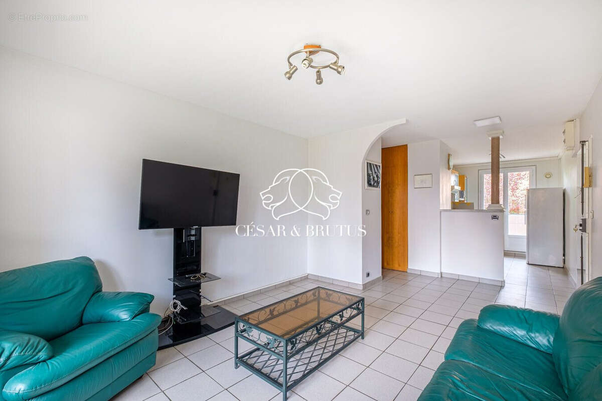 Appartement à TASSIN-LA-DEMI-LUNE