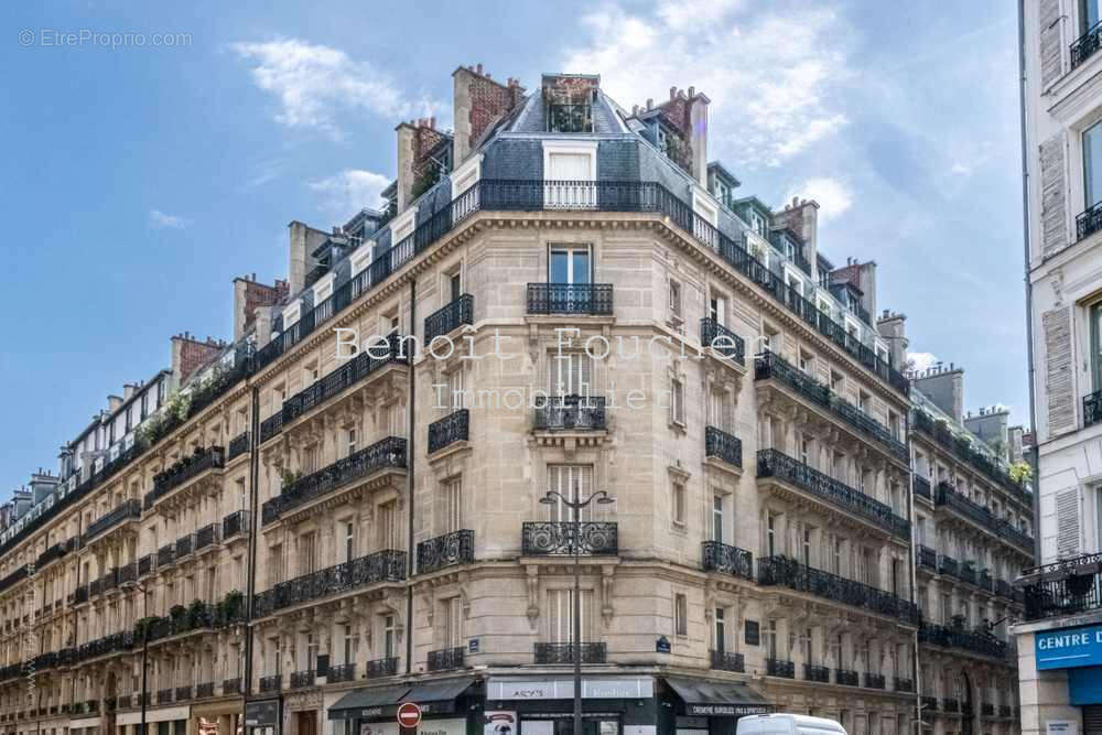 Appartement à PARIS-17E