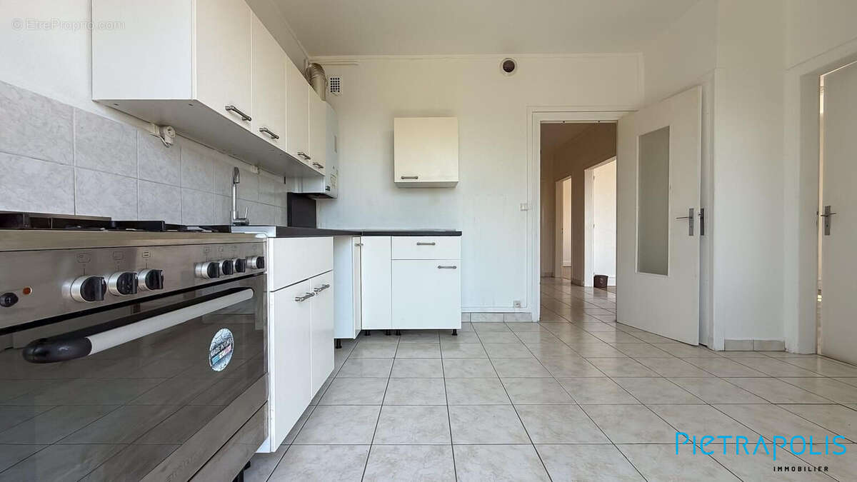 Appartement 70 m² à Caluire-Et-Cuire  - photo 9