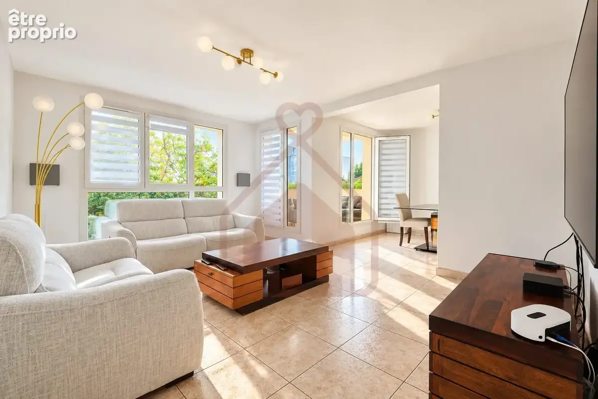 Photo Appartement à Le Kremlin-Bicetre au prix de 446 250€