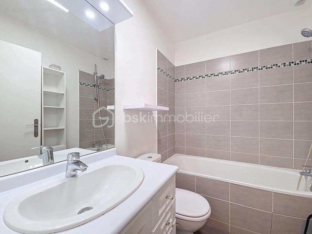 Maison à MAGNY-LE-HONGRE