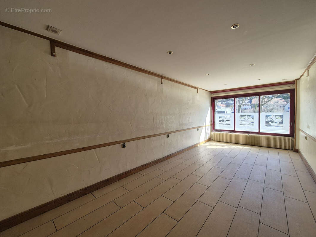 Commerce à ALBERTVILLE