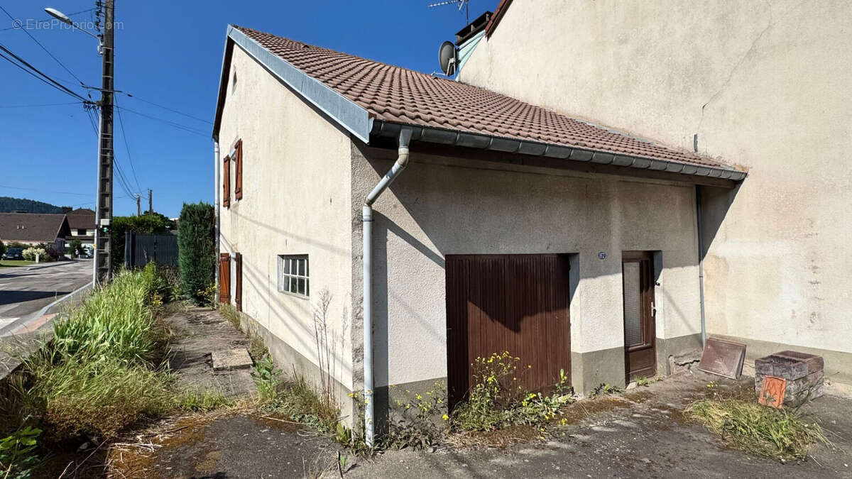 Maison à SAINT-ETIENNE-LES-REMIREMONT