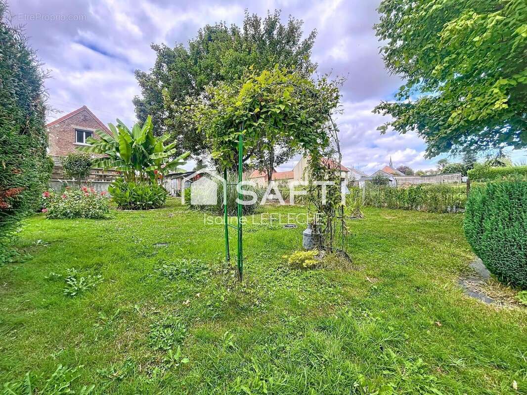 Photo 3 - Maison à COMBLES