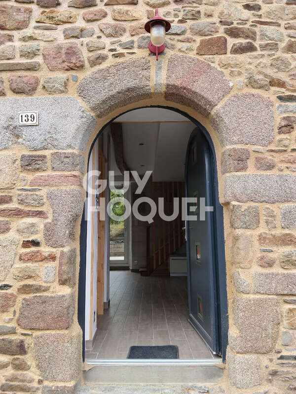 Maison à LES CHAMPS-GERAUX