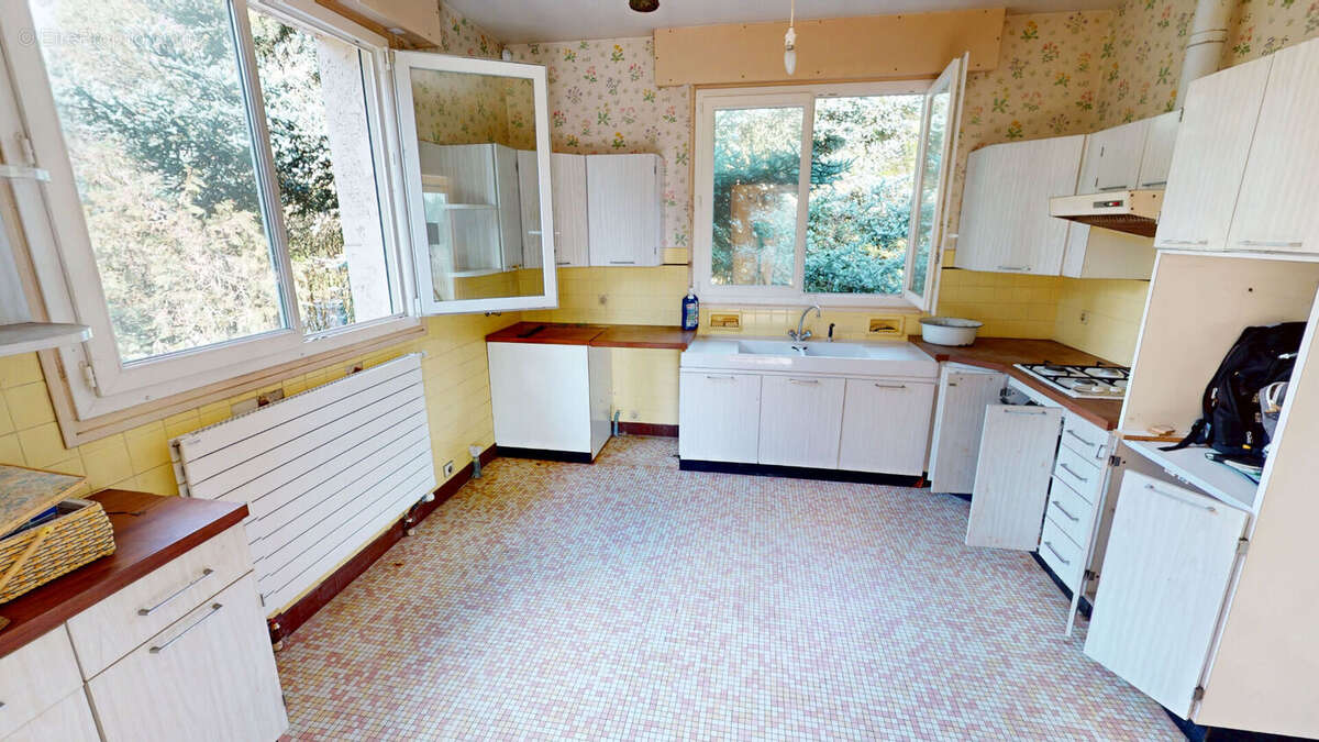 Maison à GIF-SUR-YVETTE