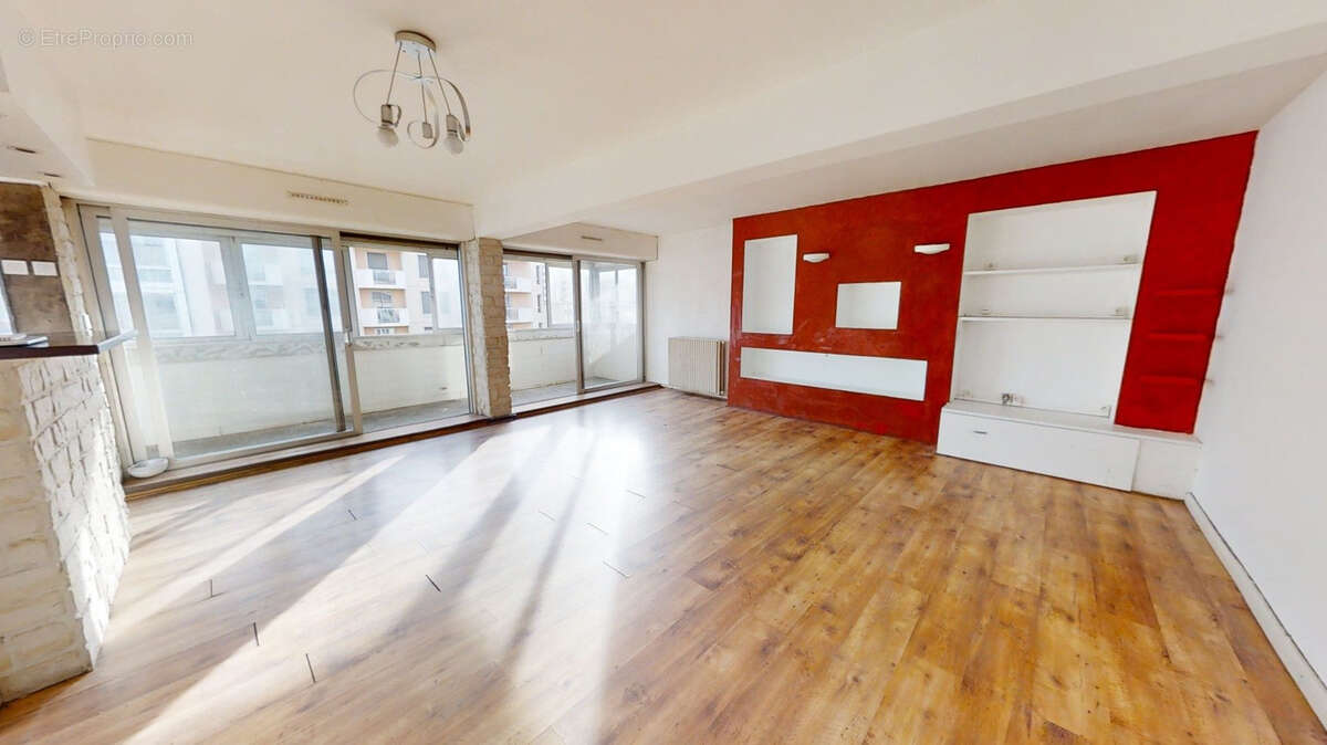 Appartement à SAINT-ETIENNE
