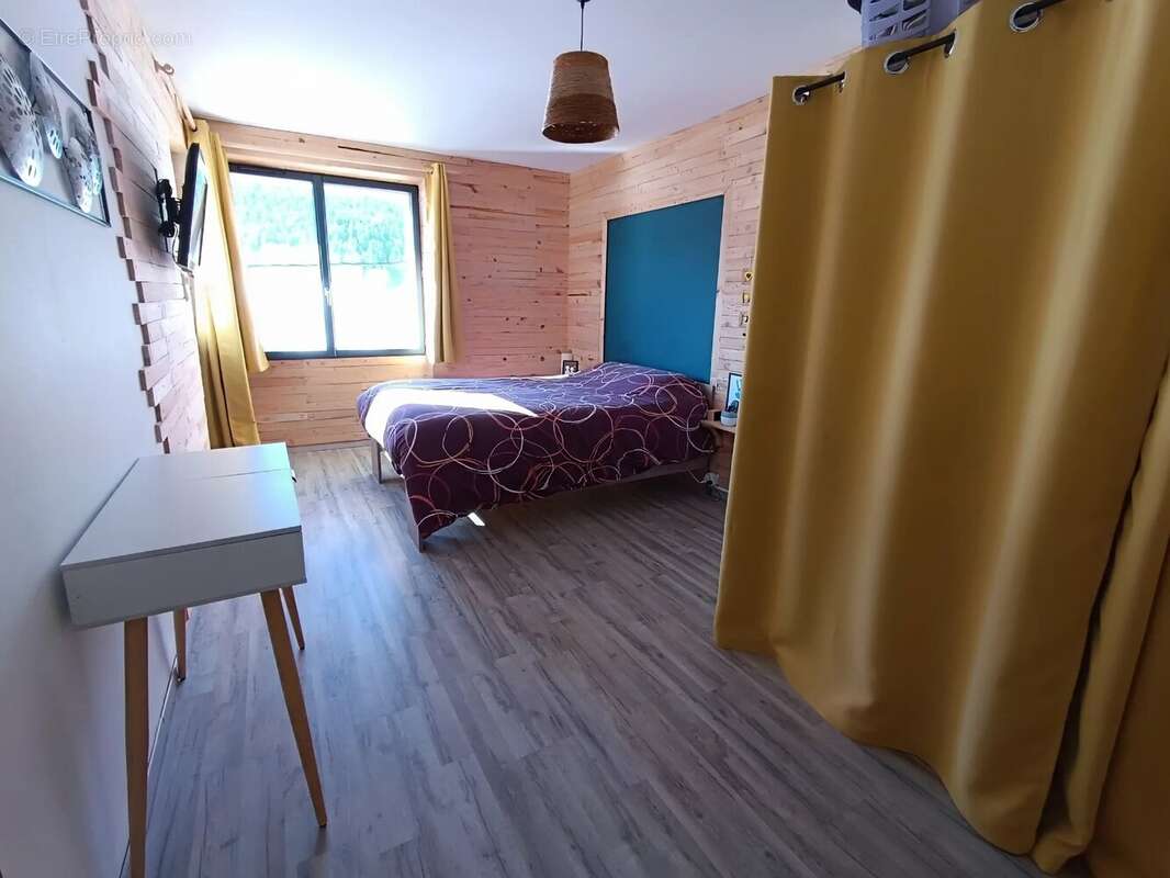 Appartement à MEAUDRE