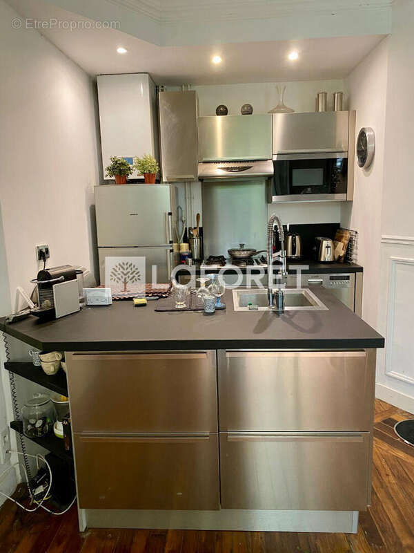 Appartement à PARIS-15E