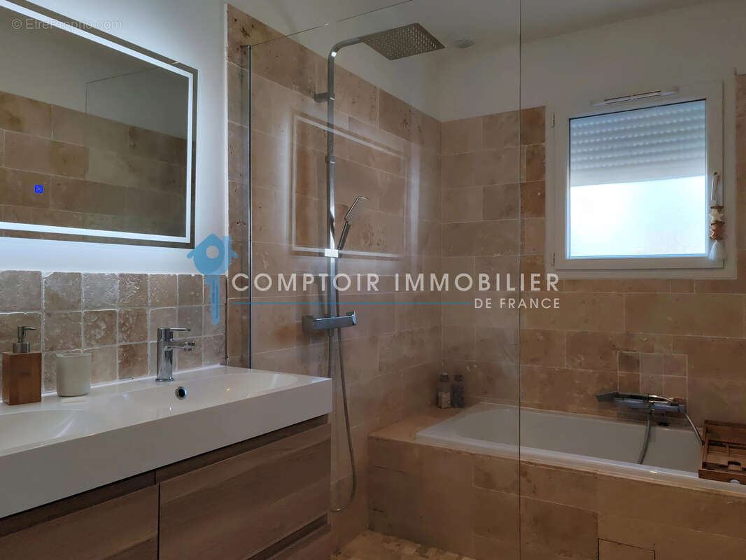 COUP DE CŒUR   Maison de plain-pied de 136 m2 à Damiatte - photo 9