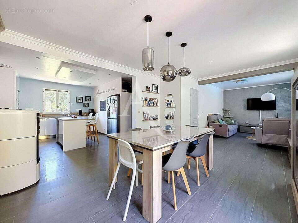 Maison 7 pièces et 5 chambres de 125 m2 - photo 5