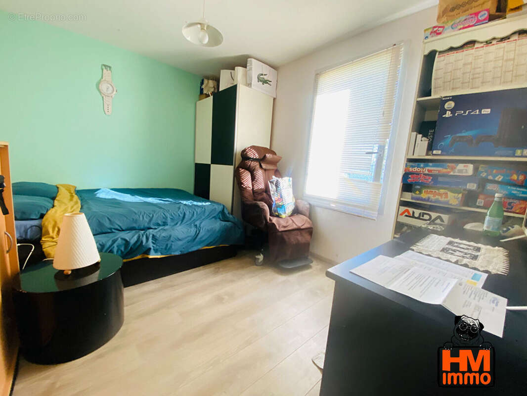 Maison à CONDAT-SUR-VIENNE