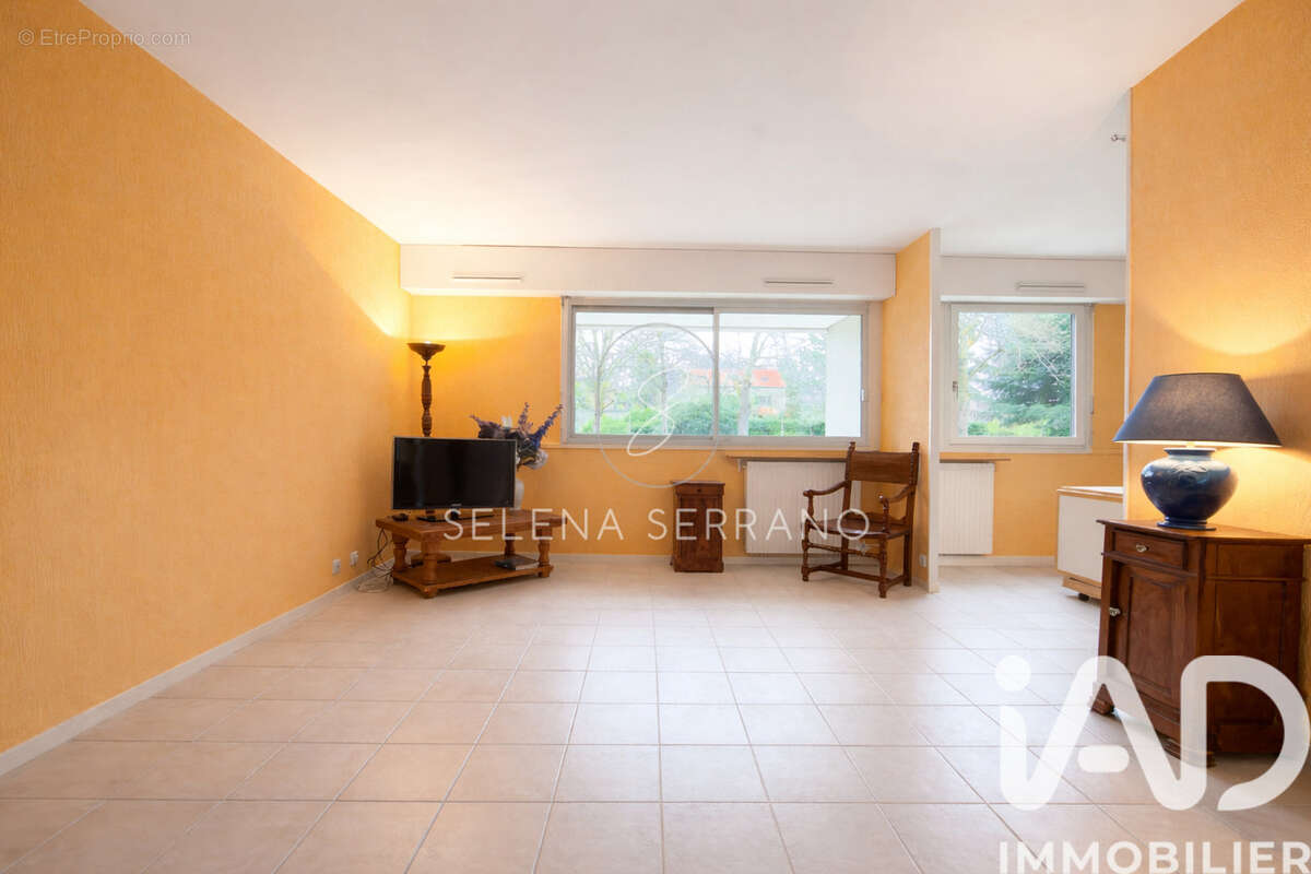 Photo 2 - Appartement à BEAUCHAMP