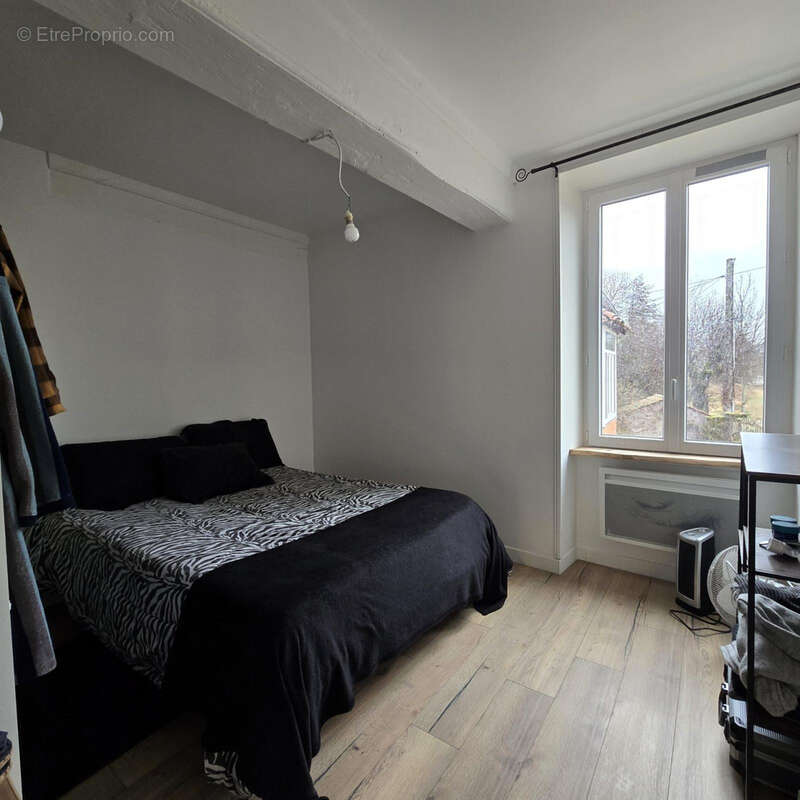 Une maison familiale aux beaux volumes, au cœur d’un village bourguignon - photo 2