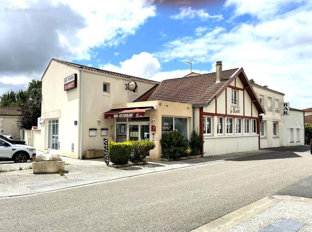 Photo 1 - Commerce à CABARIOT