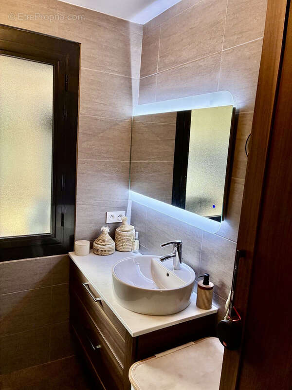 Appartement à LE BOURGET-DU-LAC