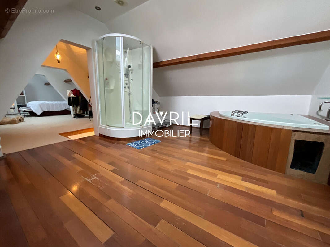 Maison à CONFLANS-SAINTE-HONORINE