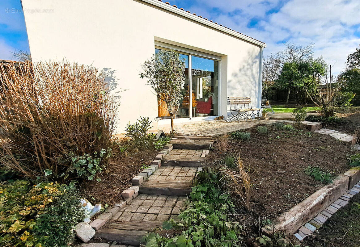 Maison à LES HERBIERS