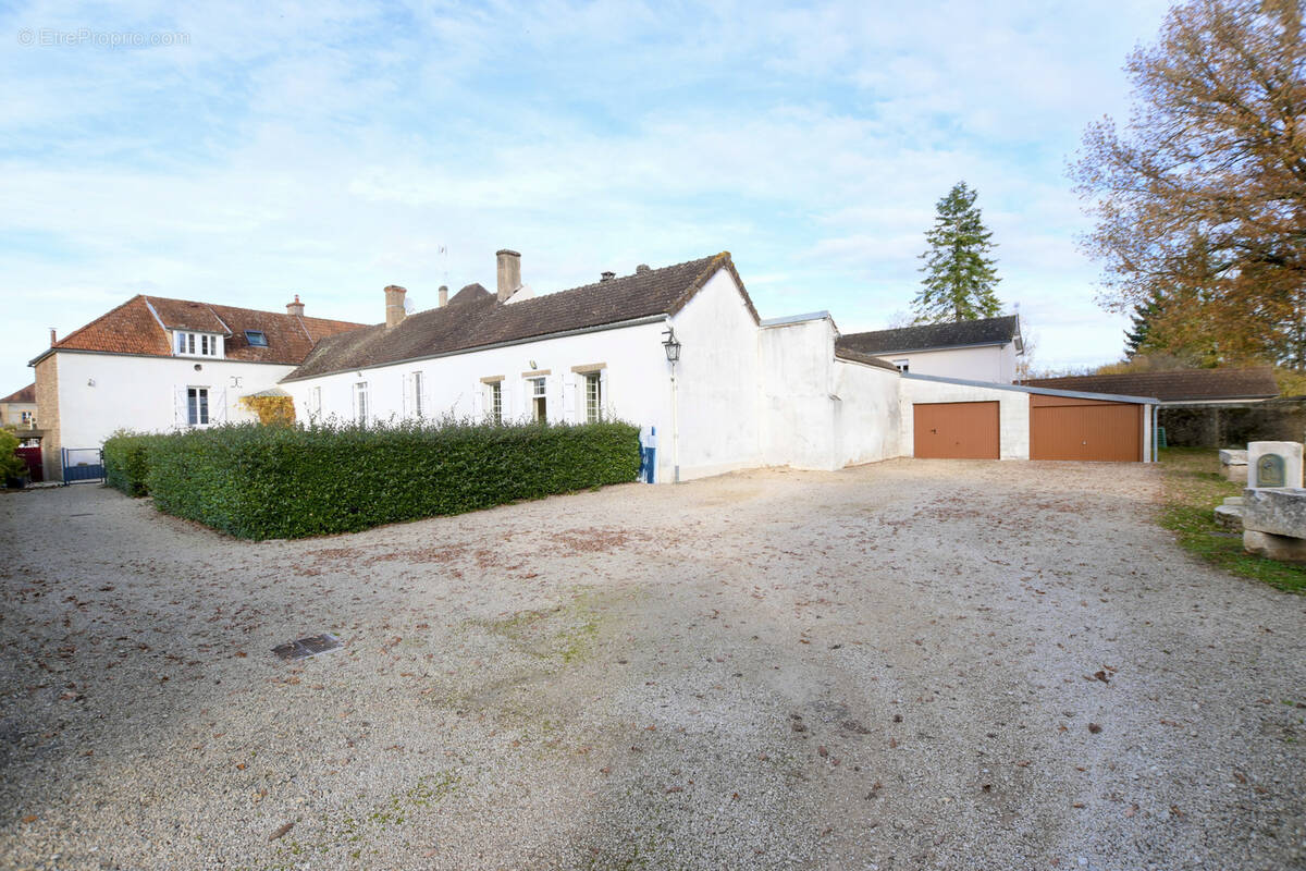 Appartement à GUILLON