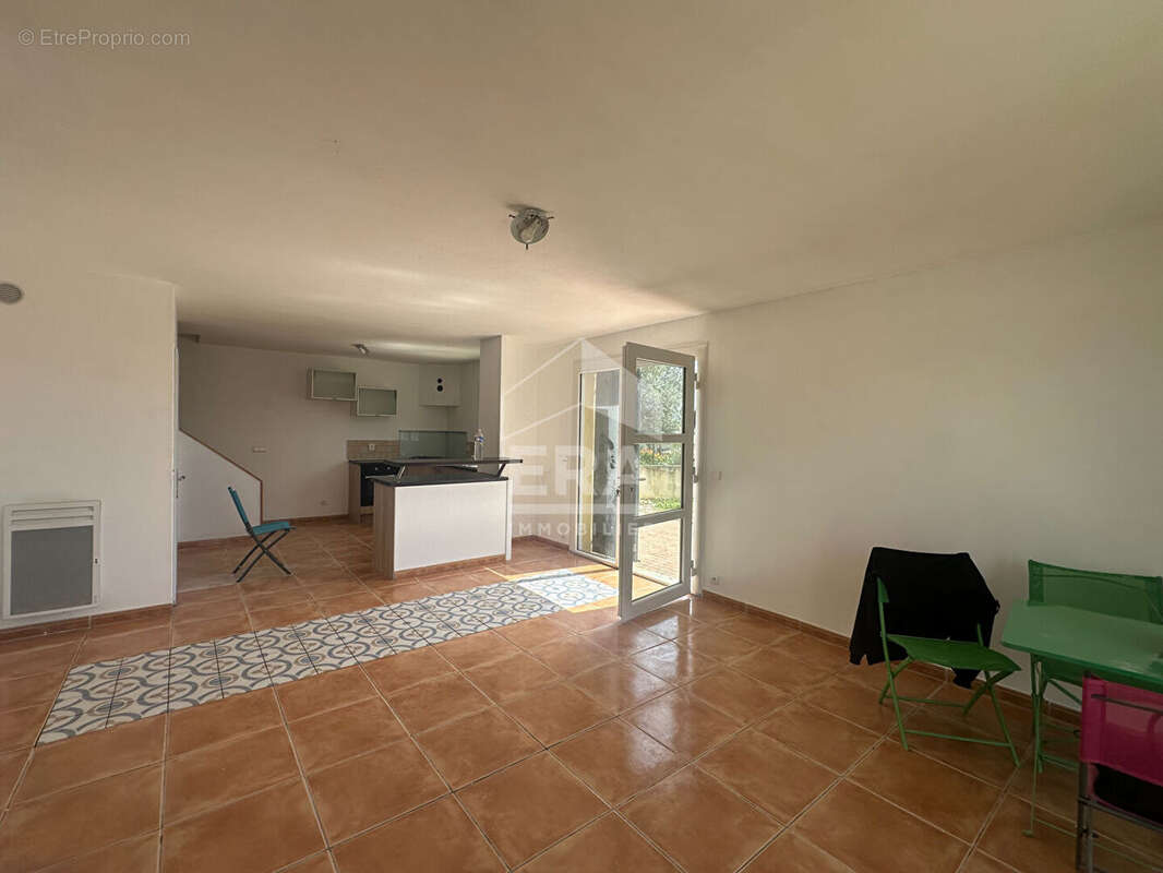 Maison à VALENSOLE