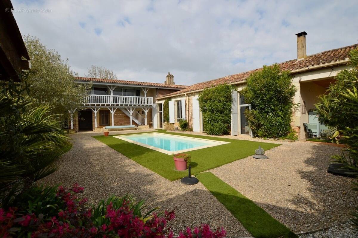 Maison à LE MAS-D&#039;AGENAIS