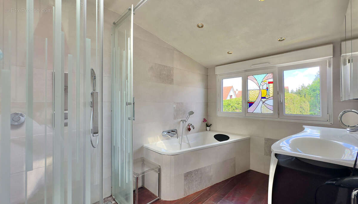 Maison à SAVIGNY-SUR-ORGE