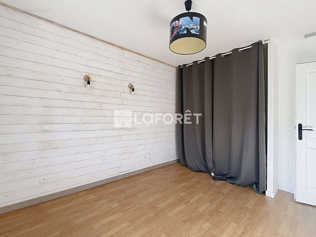 Maison à VILLELONGUE-DELS-MONTS