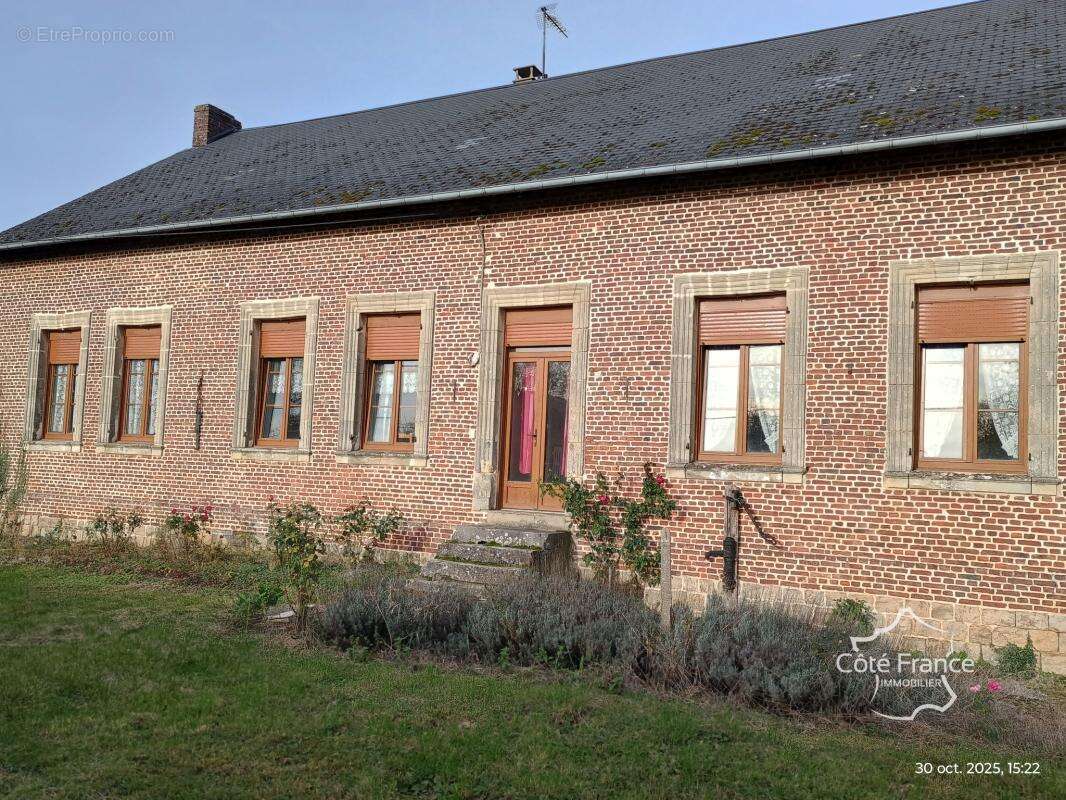 Maison à HOURY
