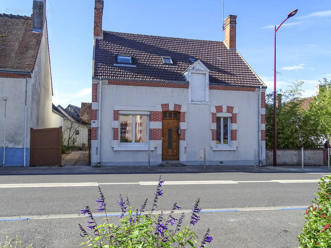Maison à CHATRES-SUR-CHER