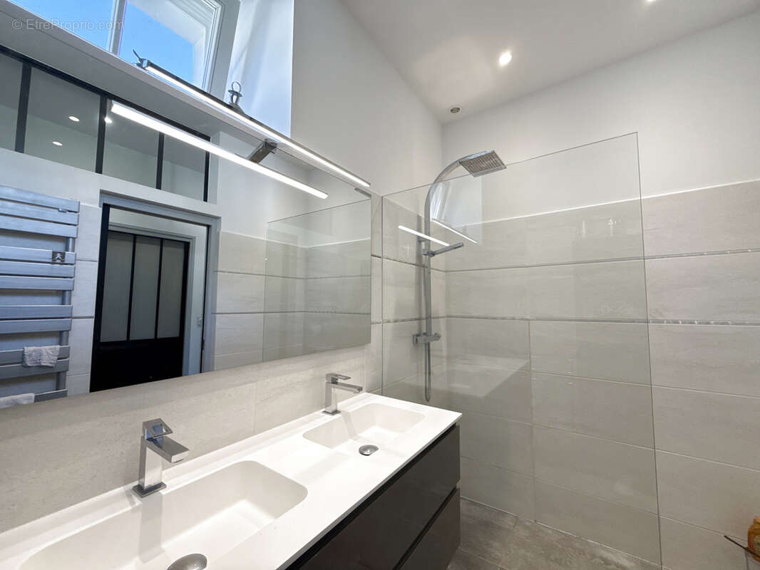 Maison à VULAINES-SUR-SEINE