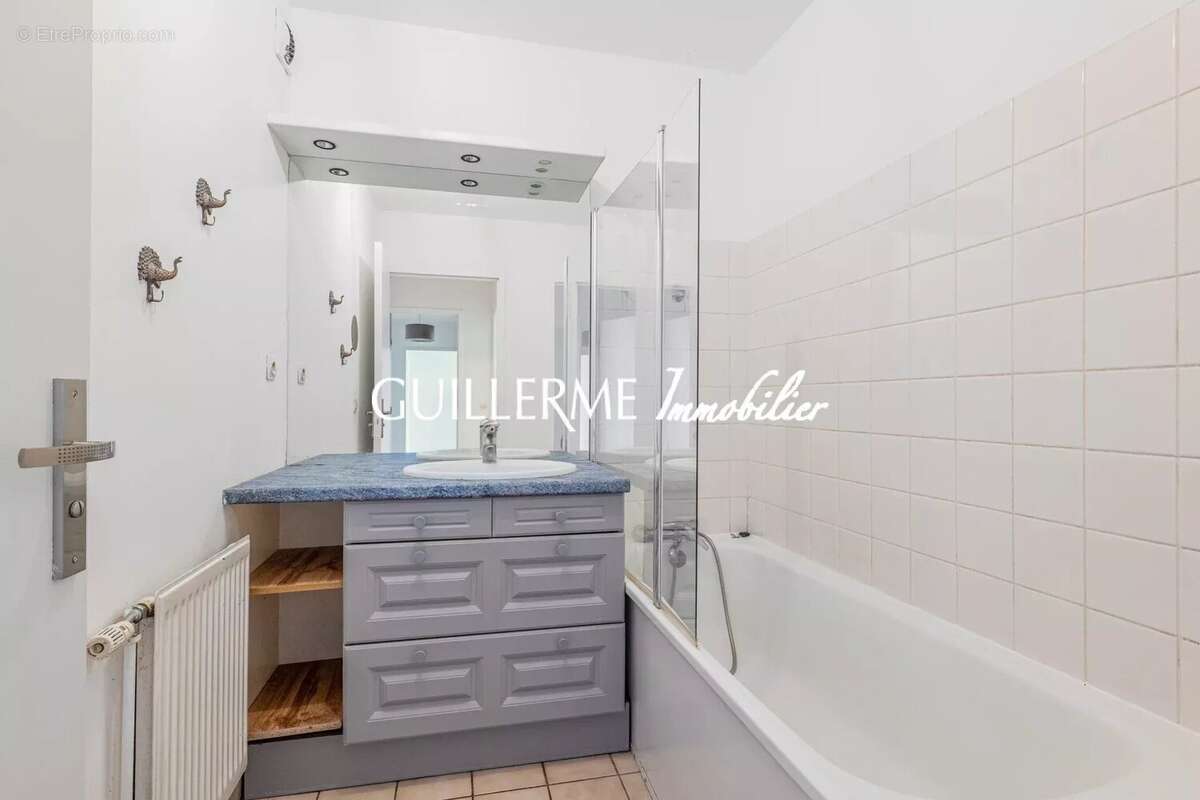 Appartement à LYON-9E