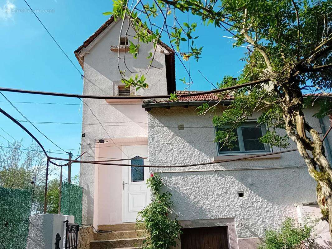 Immeuble 9 pièces  2 maisons - photo 10