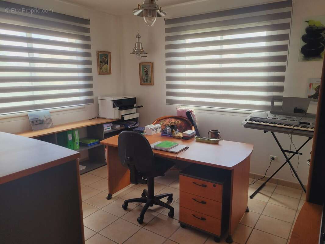 Maison 285 m² à Vironvay  - photo 8