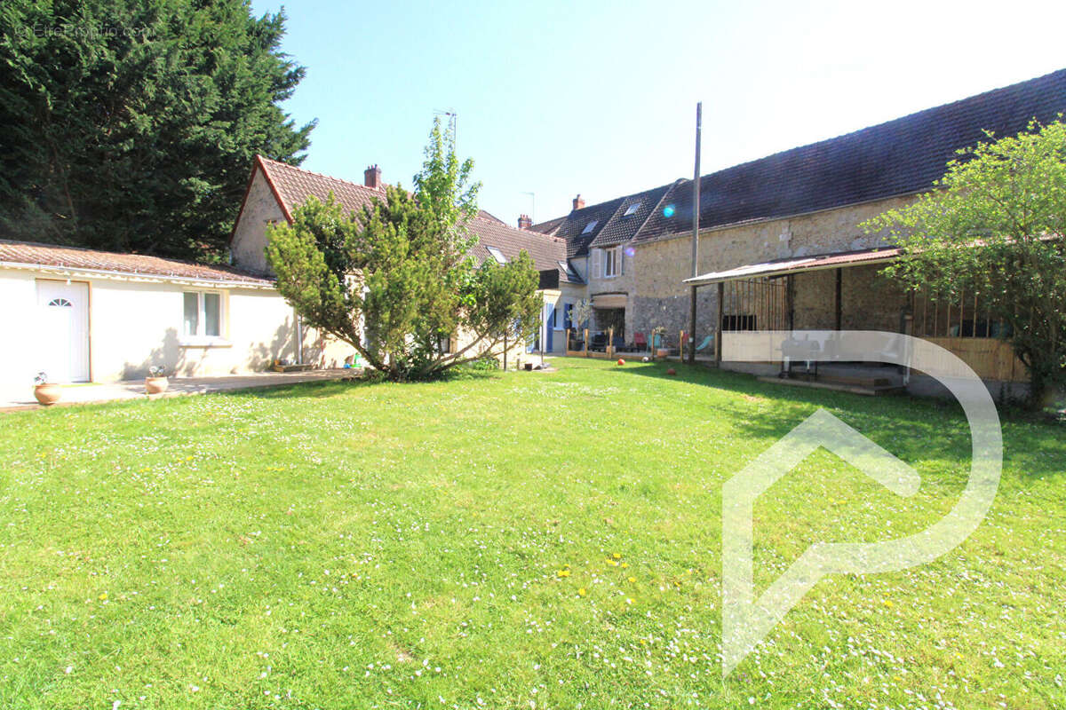 Maison à BETHISY-SAINT-PIERRE