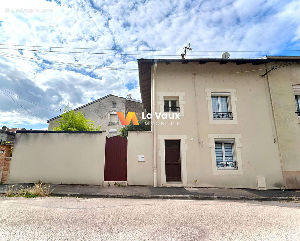 Maison à PONT-SAINT-VINCENT