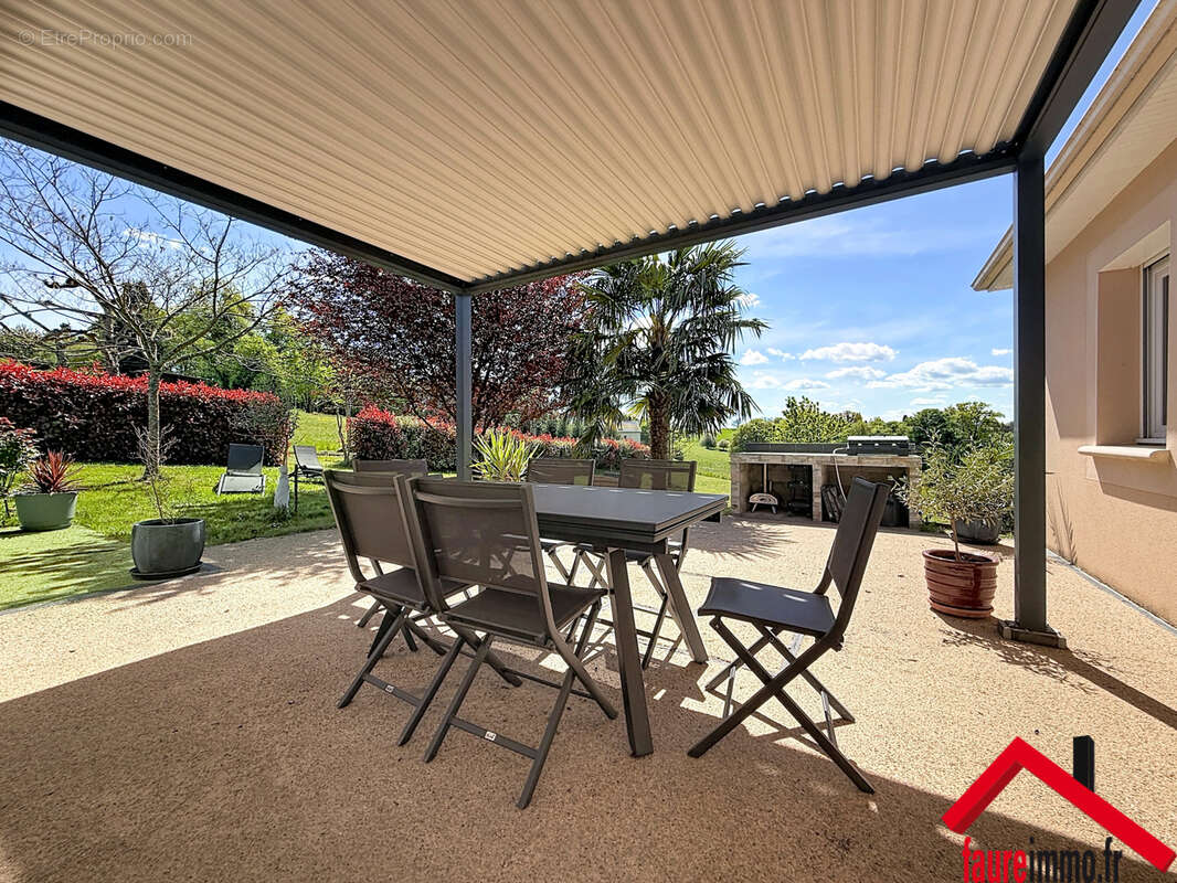 Maison à ORGNAC-SUR-VEZERE