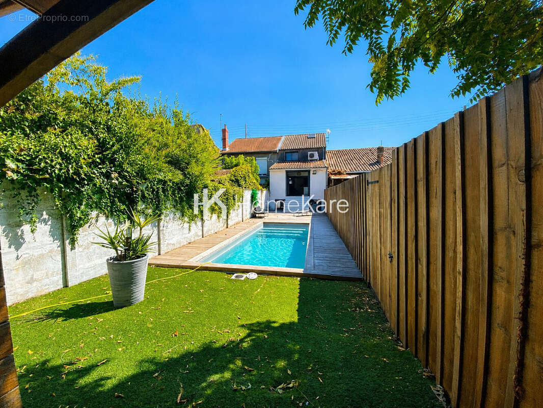 Maison 140 m² à Villenave-D'ornon  - photo 1