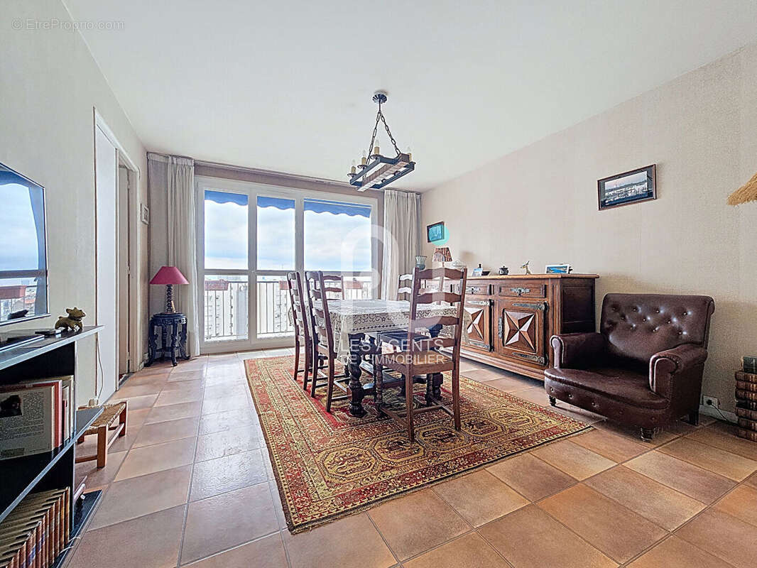 Appartement à ASNIERES-SUR-SEINE