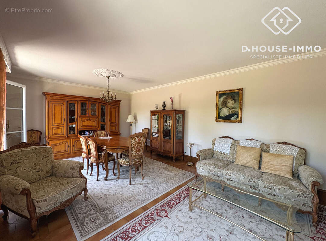 Maison 145 m² à Saint-Martial-De-Valette  - photo 5