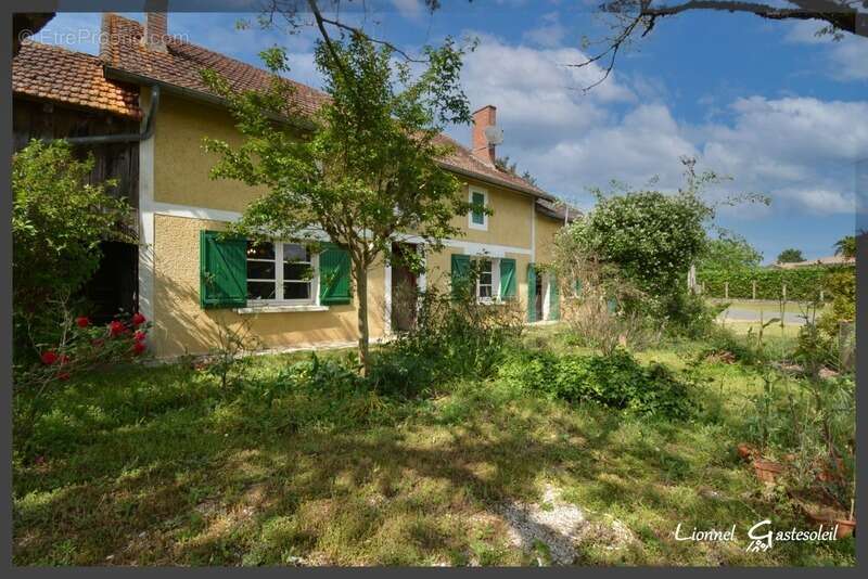 Maison à SAINT-PIERRE-D'EYRAUD