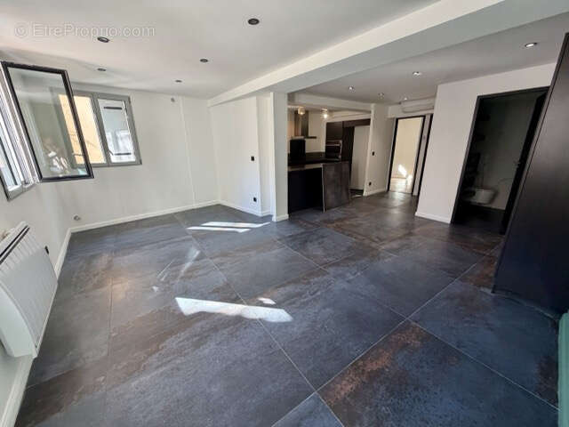 Appartement à EGUILLES