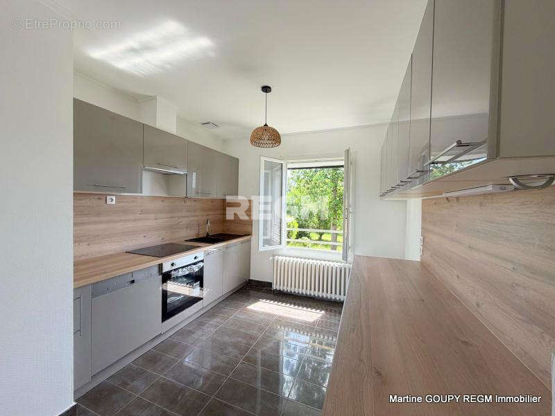 FLEURY-LES-AUBRAIS (45400)   Maison rénovée 160 m2 à fort potentiel d’évolution et double projection   5 chbr - photo 4