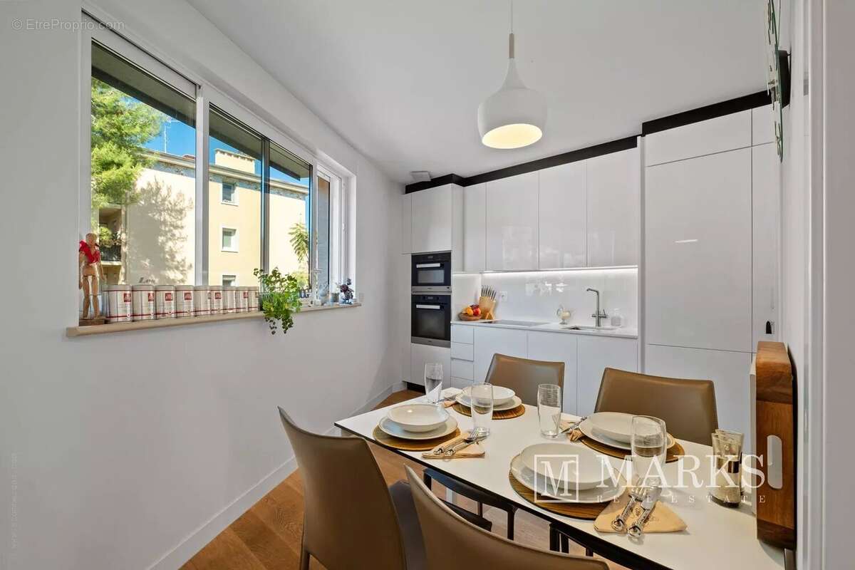 Appartement de luxe à 2 chambres avec grande terrasse et vue sur la mer - photo 14